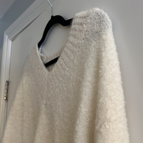 Aerie Teddy Boucle Sweater - Picture 3 of 12